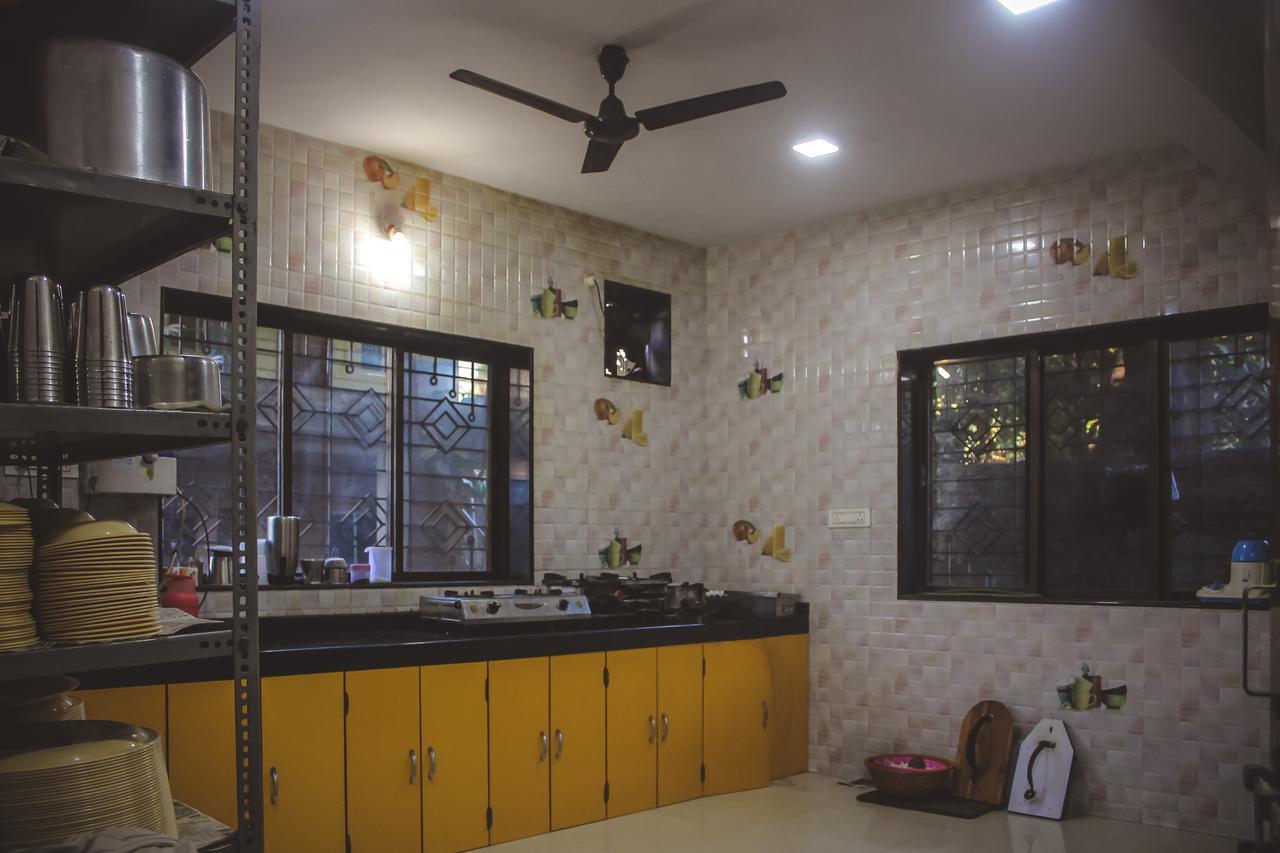 אליבג Mhatre Holiday Home מראה חיצוני תמונה